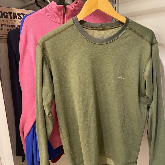 Patagonia Outdoor Voices Olive Green Sweater - Picture 3 of 4